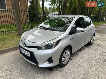 Авто Toyota Yaris 2013 № 8922577