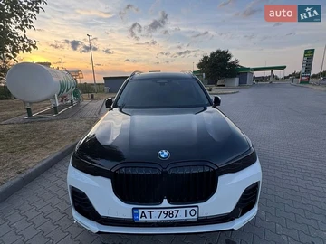 Авто BMW X7 2021 № 8922823