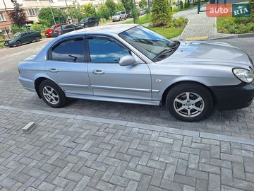 Авто Hyundai Sonata 2004 № 8923003
