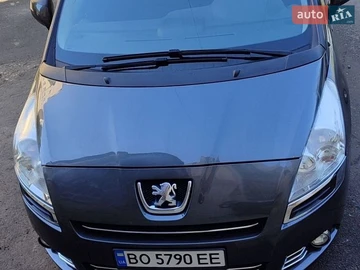 Авто Peugeot 5008 2013 № 8923114