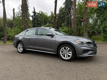 Авто Volkswagen Passat 2020 № 8923193