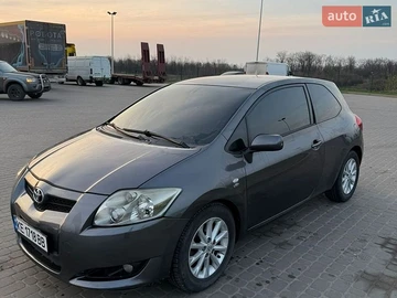 Авто Toyota Auris 2007 № 8923574