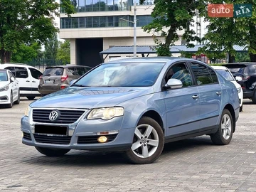 Авто Volkswagen Passat 2010 № 8923579