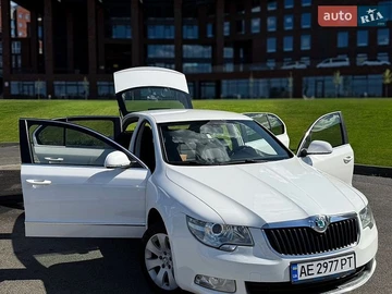 Авто Skoda Superb 2011 № 8923676