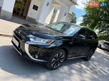 Авто Mitsubishi Outlander 2018 № 8923800