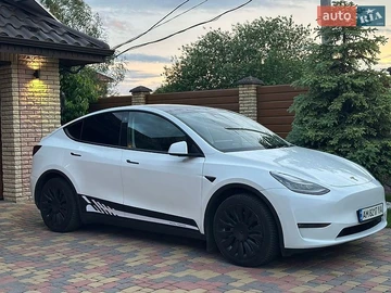Авто Tesla Model Y 2021 № 8923804
