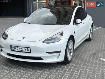 Авто Tesla Model 3 2021 № 8923812