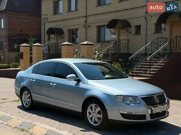 Авто Volkswagen Passat 2005 № 8923926