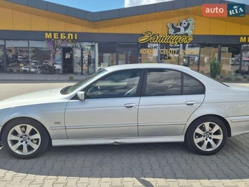 Авто BMW 5 Series 2002 № 8924031