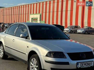Авто Volkswagen Passat 2002 № 8924035