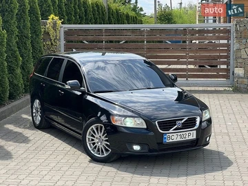 Авто Volvo V50 2009 № 8924048
