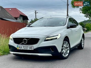 Авто Volvo V40 Cross Country 2016 № 8924175