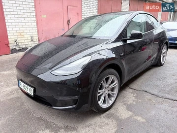 Авто Tesla Model Y 2023 № 8924831