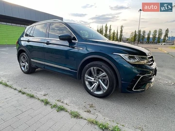 Авто Volkswagen Tiguan 2021 № 8924832