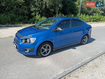 Авто Chevrolet Aveo 2013 № 8925047