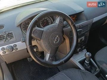 Авто Opel Astra 2005 № 8925127