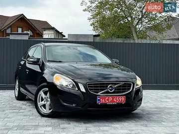 Авто Volvo V60 2011 № 8925363