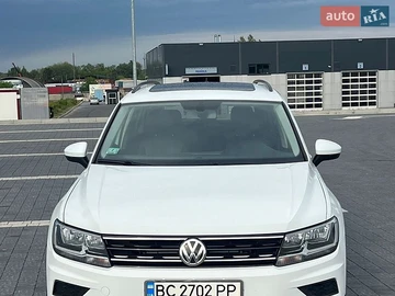 Авто Volkswagen Tiguan 2018 № 8925499