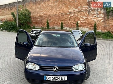 Авто Volkswagen Golf 2003 № 8925840