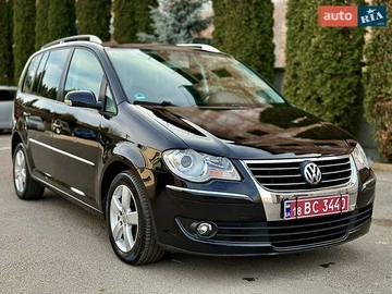 Авто Volkswagen Touran 2007 № 8925956