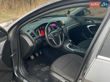 Авто Opel Insignia 2011 № 8926002