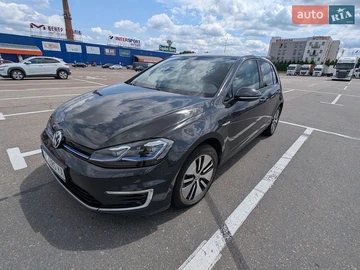 Авто Volkswagen E-Golf 2020 № 8926289