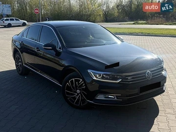 Авто Volkswagen Passat 2017 № 8926338