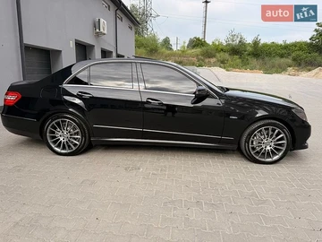 Авто Mercedes E-Class 2010 № 8926482