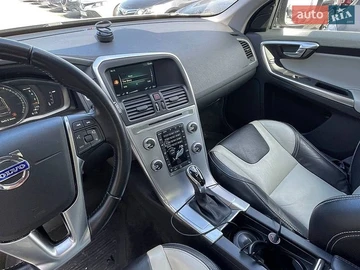 Авто Volvo Xc60 2016 № 8926900