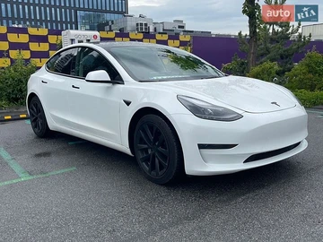 Авто Tesla Model 3 2023 № 8927059