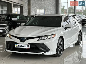 Авто Toyota Camry 2018 № 8927061
