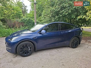Авто Tesla Model Y 2022 № 8927068