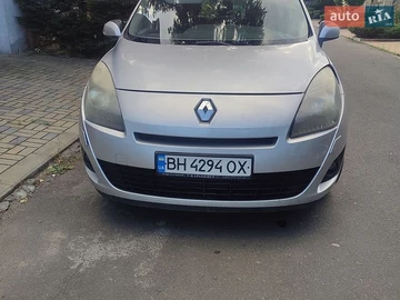 Авто Renault Grand Scenic 2011 № 8927529