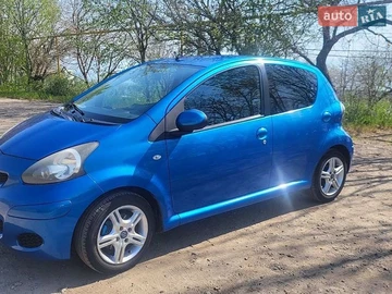 Авто Toyota Aygo 2011 № 8927532