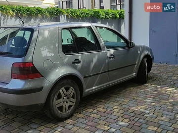 Авто Volkswagen Golf 2002 № 8927653