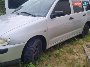 Авто SEAT Cordoba 2002 № 8928071
