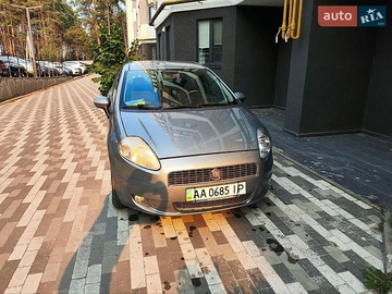 Авто Fiat Grande Punto 2009 № 8928080