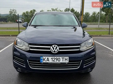 Авто Volkswagen Touareg 2012 № 8928510