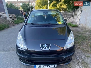 Авто Peugeot 1007 2005 № 8928752