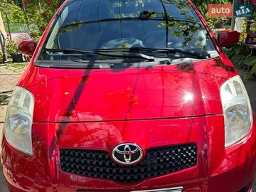 Авто Toyota Yaris 2007 № 8928849