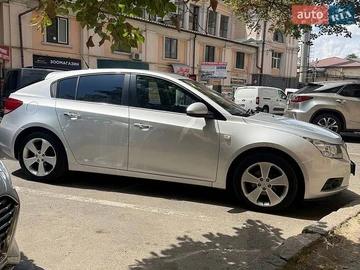 Авто Chevrolet Cruze 2011 № 8928961