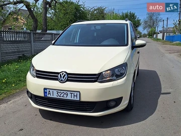 Авто Volkswagen Touran 2013 № 8928962