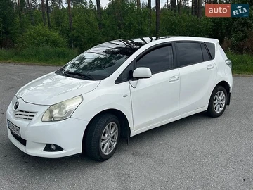 Авто Toyota Verso 2012 № 8928967