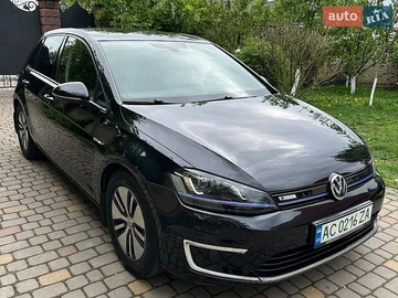 Авто Volkswagen E-Golf 2016 № 8928972