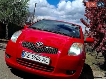 Авто Toyota Yaris 2006 № 8929460