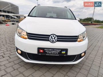 Авто Volkswagen Touran 2012 № 8929677