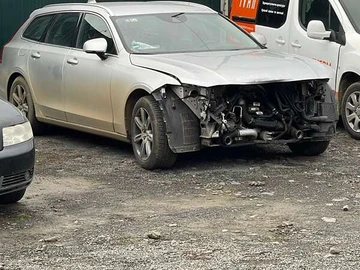 Авто Volvo V90 2016 № 8929936