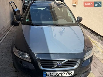 Авто Volvo V50 2010 № 8929986