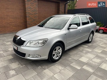 Авто Skoda Octavia 2010 № 8930019