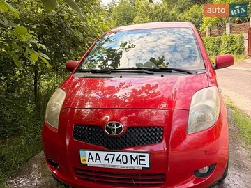 Авто Toyota Yaris 2006 № 8930104